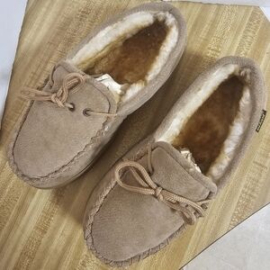 Old Friend Men's Slippers Size 9 5E Wide Sheepskin Moccasin Suede Excellent Cond
